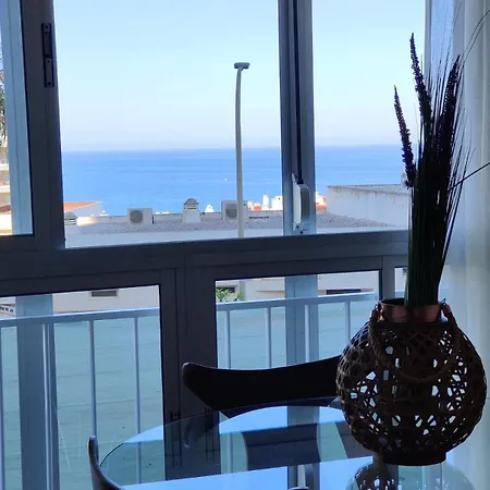 Bajondillo Vistas Al Mar Con Piscina Апартаменты *